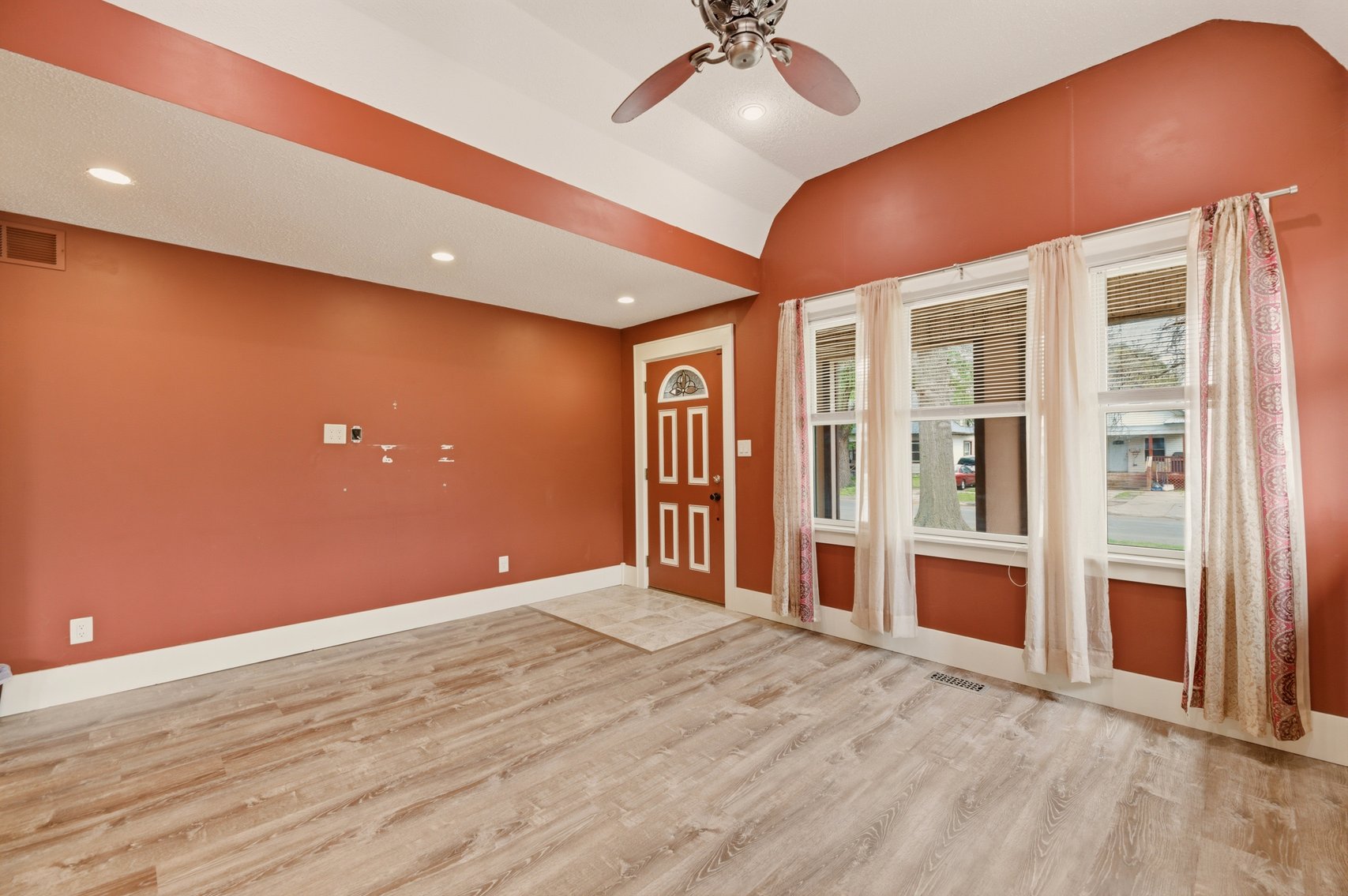 Image for 1341 S Waco Ave