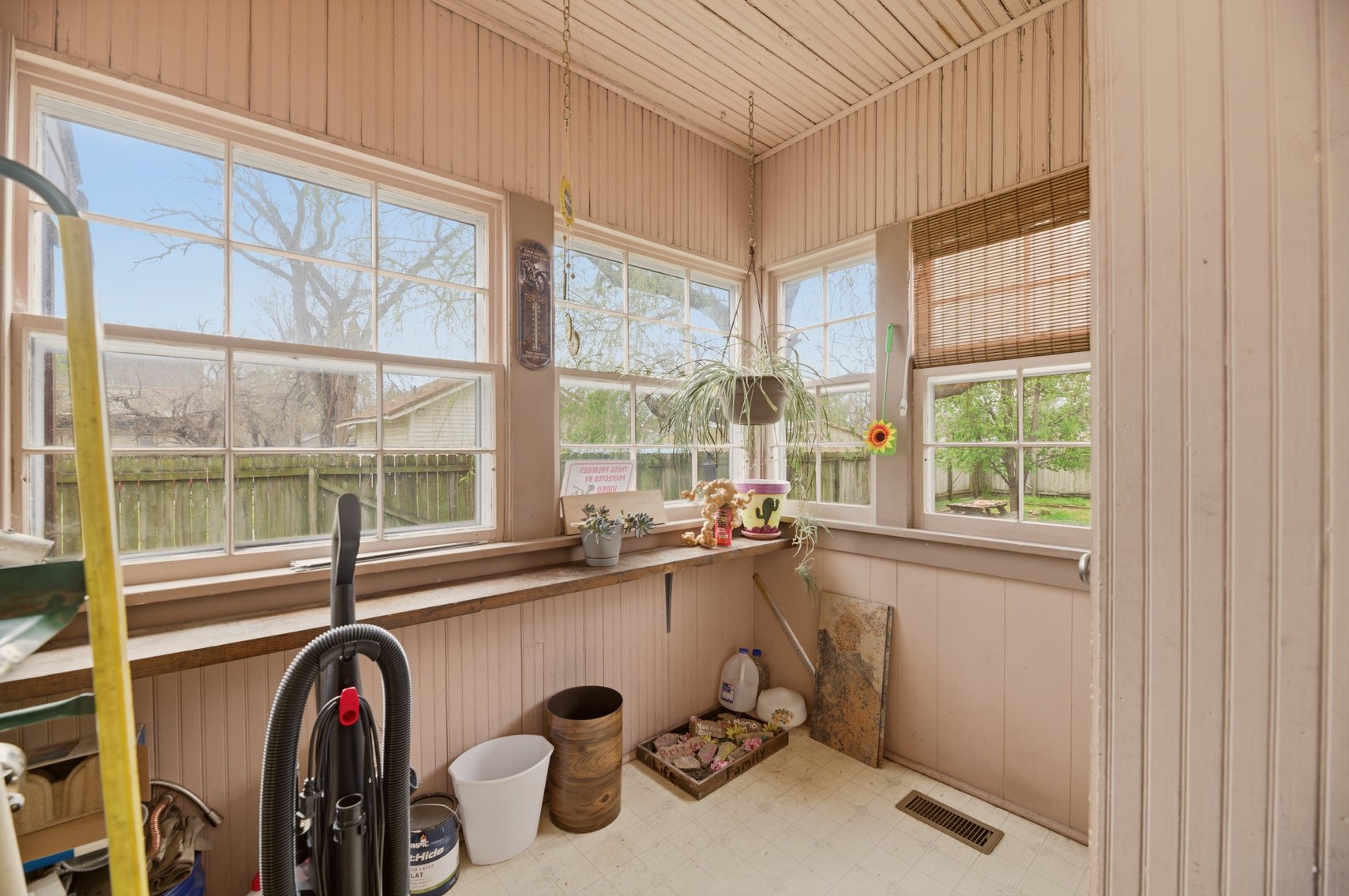 Image for 1341 S Waco Ave