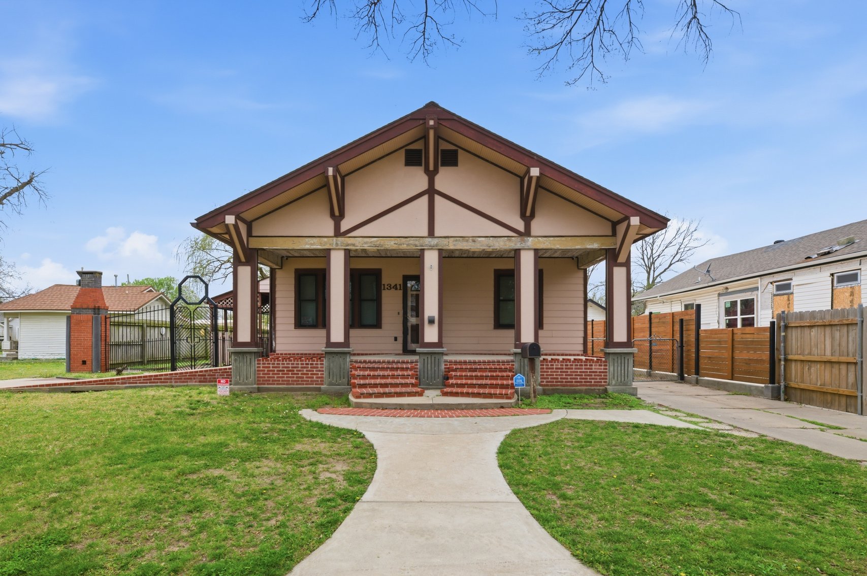 Image for 1341 S Waco Ave