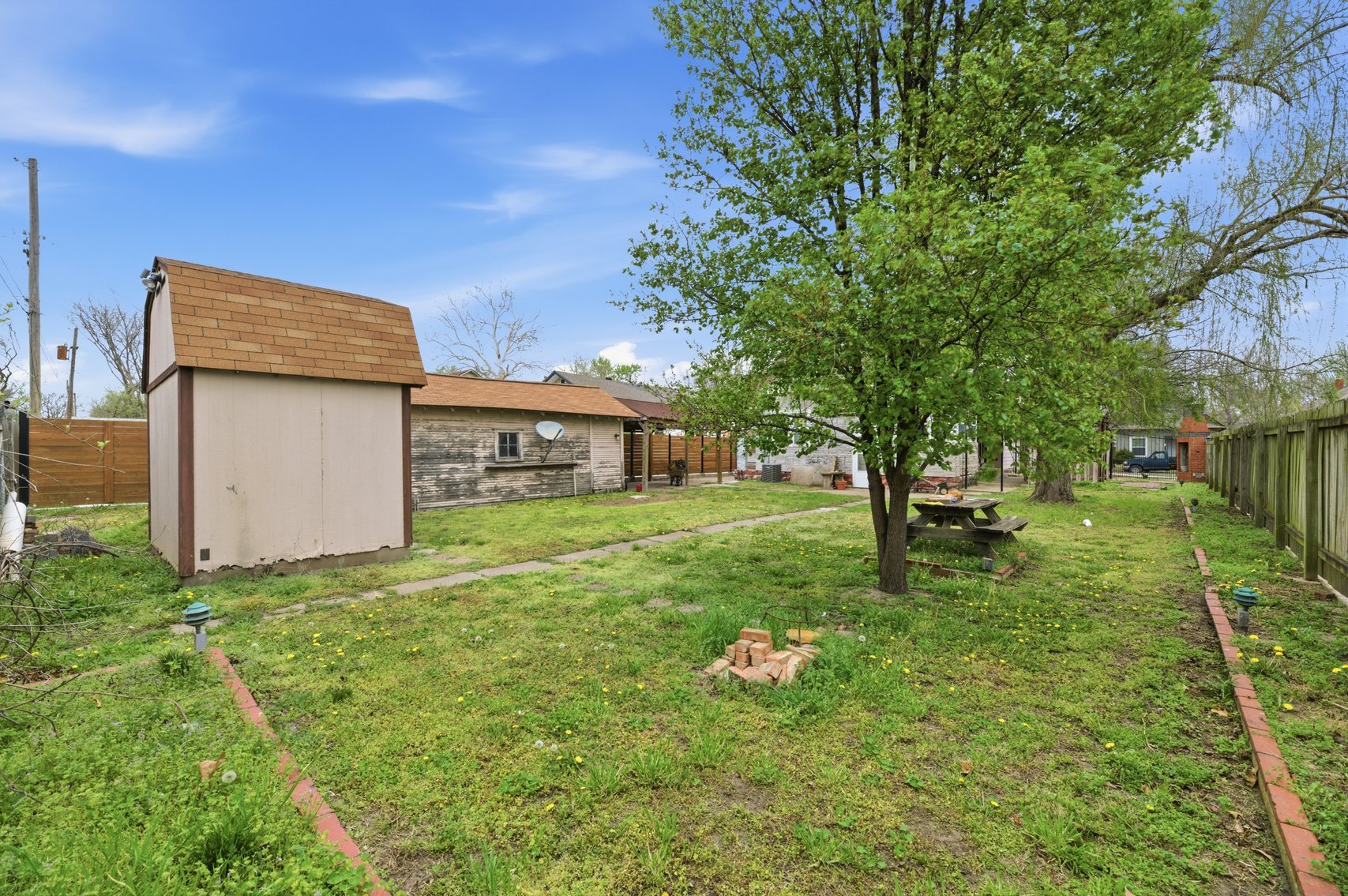 Image for 1341 S Waco Ave