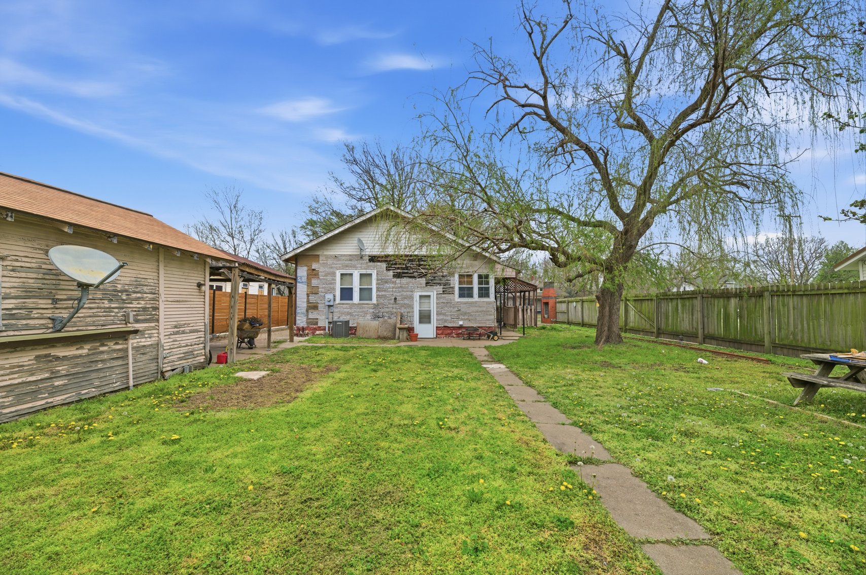 Image for 1341 S Waco Ave