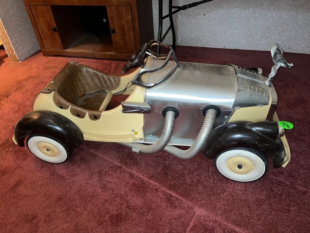 Liberty Center Auction