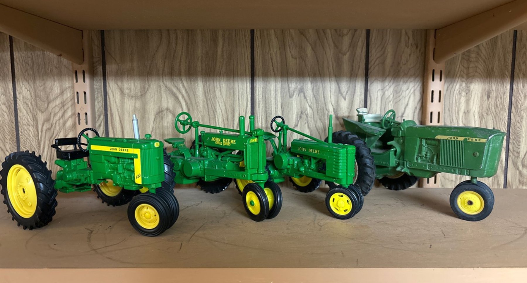 Image for Estate of Lloyd and Mary Daman Auction