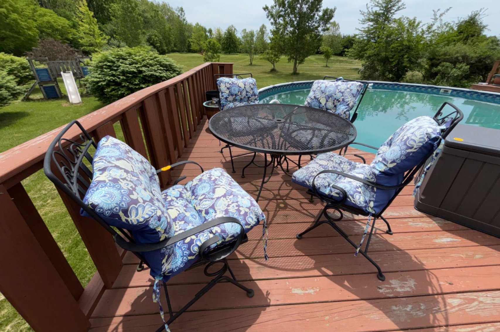 Image for Swan Rd. Content Auction