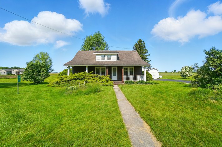 15402 Steen Rd, Portage, OH 43451