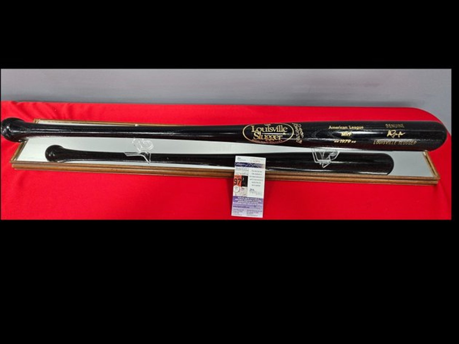 Image for SIGNED SPORTS MEMORABILIA ONLINE AUCTION