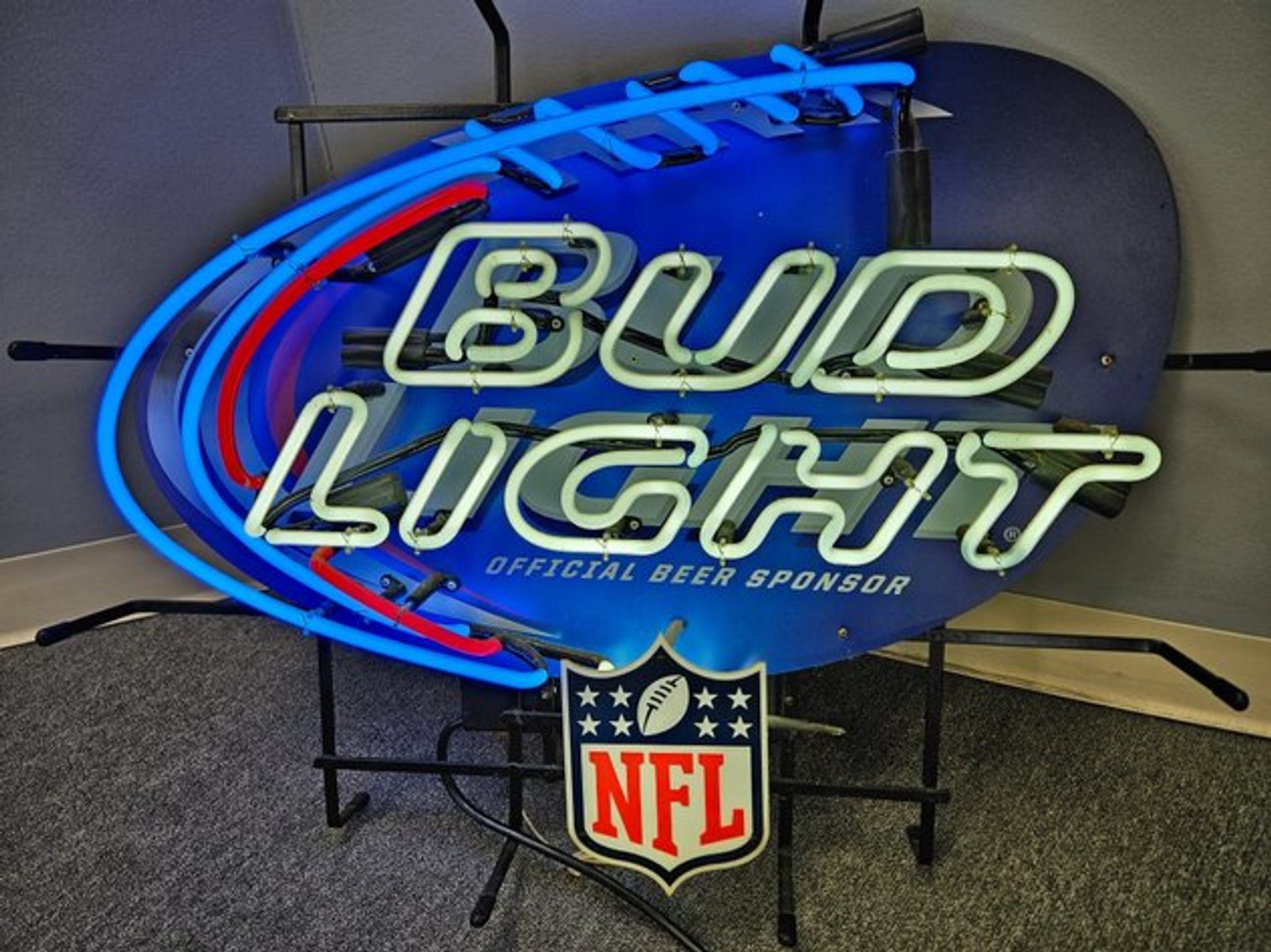 Image for SIGNED SPORTS MEMORABILIA ONLINE AUCTION