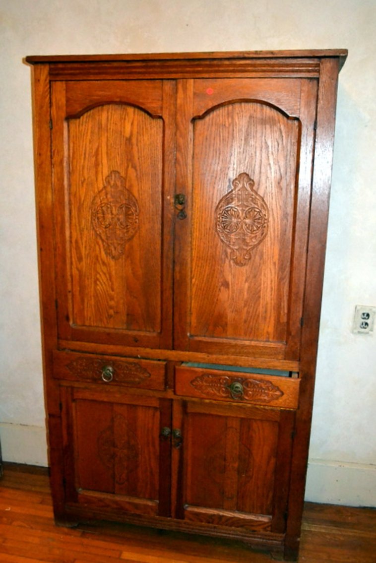 Image for Richie & Jaime Pflum Online Auction