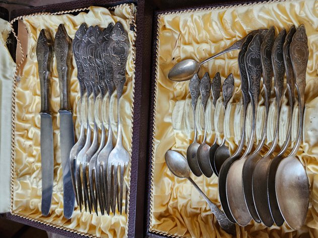 Short & Sweet Online Auction