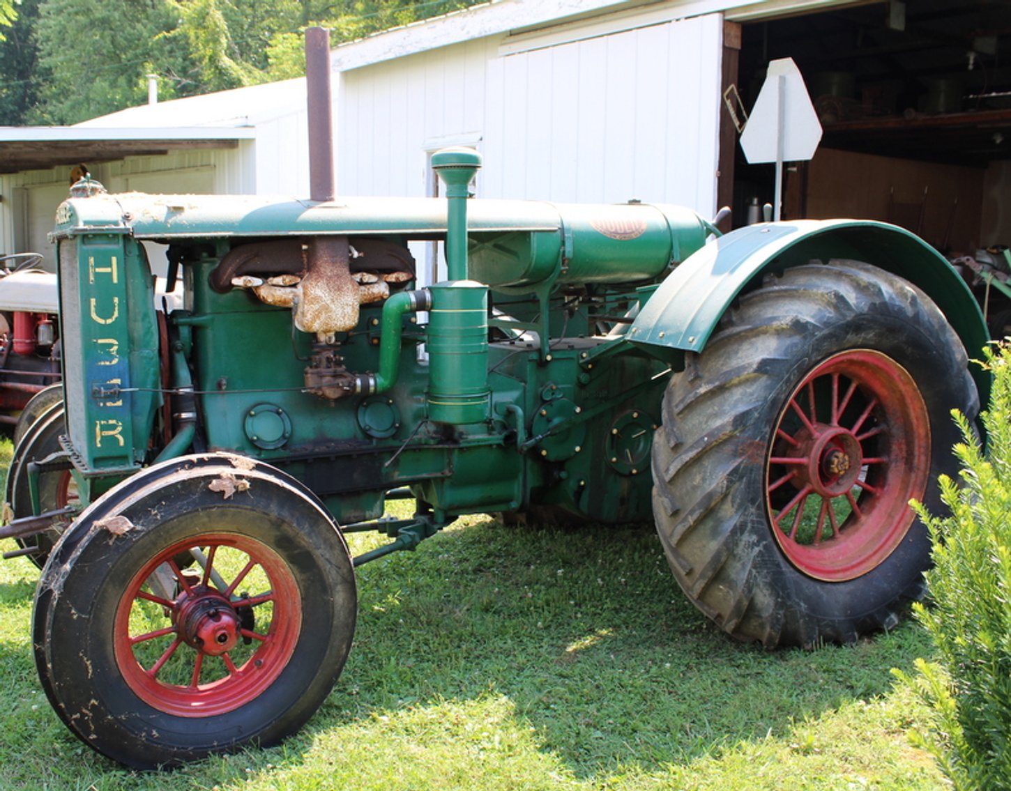 Image for Bob & Linda Crowell Vintage Tractors Online Auction