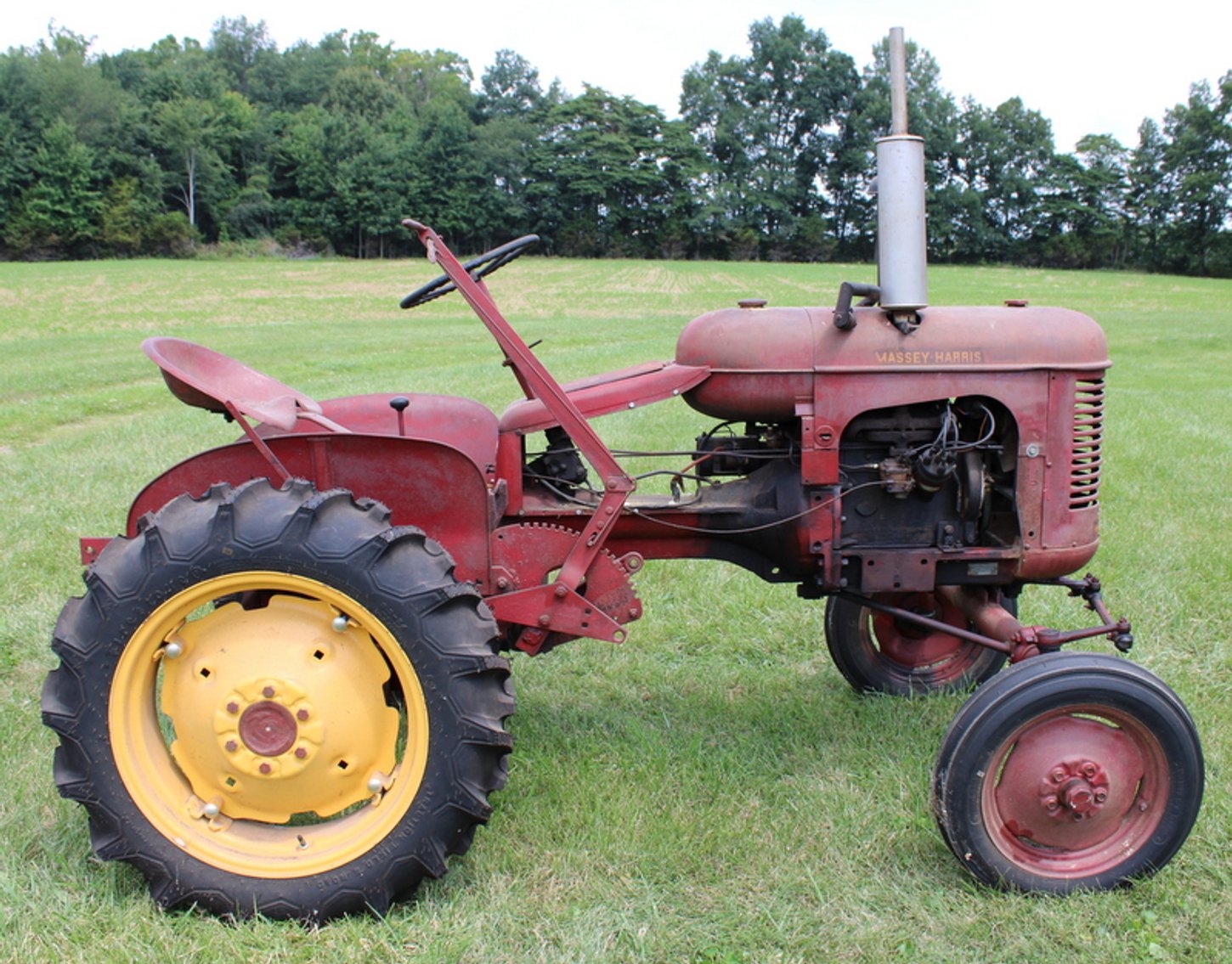 Image for Bob & Linda Crowell Vintage Tractors Online Auction