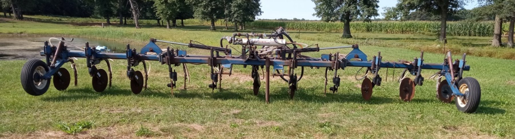 Image for Melvin & Karen Button Online Farm Equipment Auction