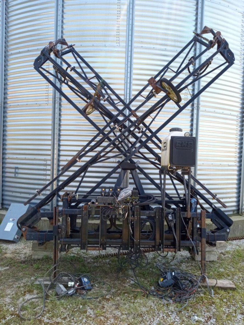Image for Melvin & Karen Button Online Farm Equipment Auction