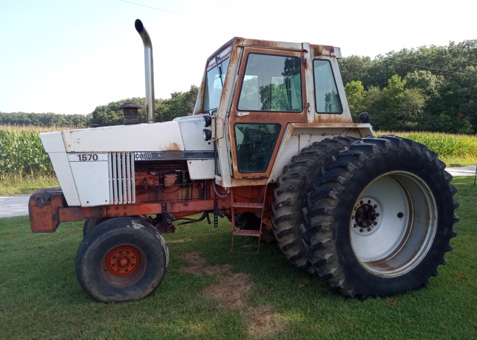 Image for Melvin & Karen Button Online Farm Equipment Auction
