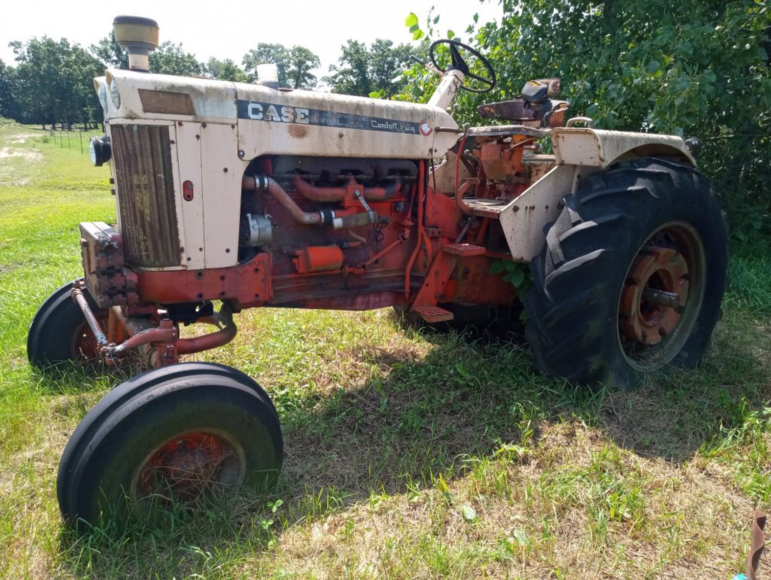 Image for Melvin & Karen Button Online Farm Equipment Auction
