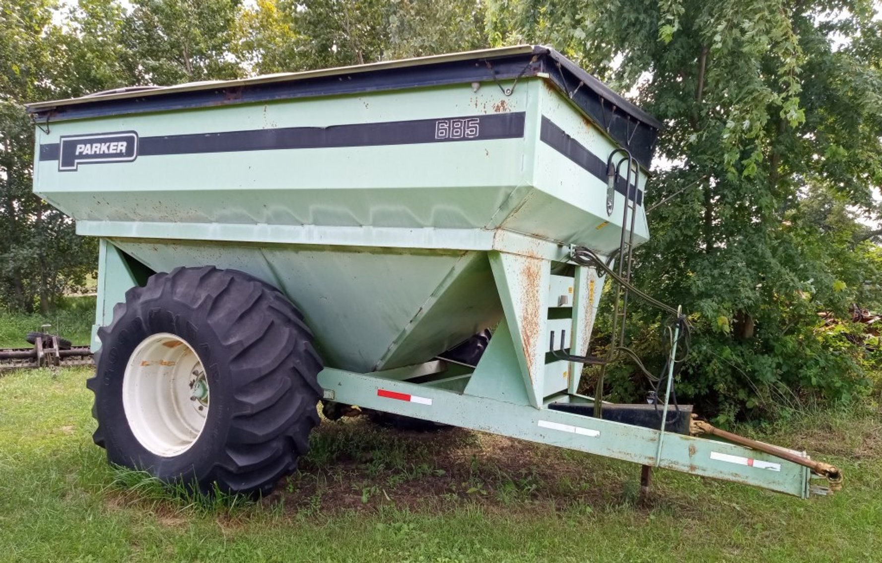 Image for Melvin & Karen Button Online Farm Equipment Auction