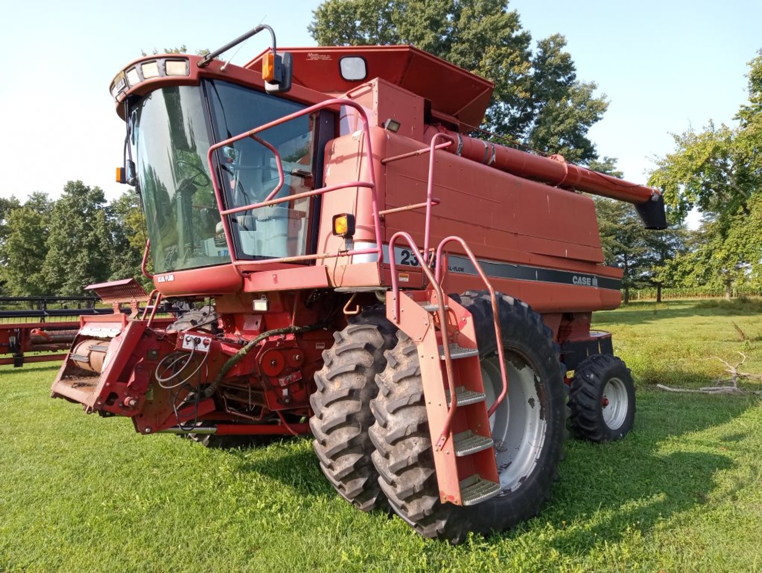 Image for Melvin & Karen Button Online Farm Equipment Auction