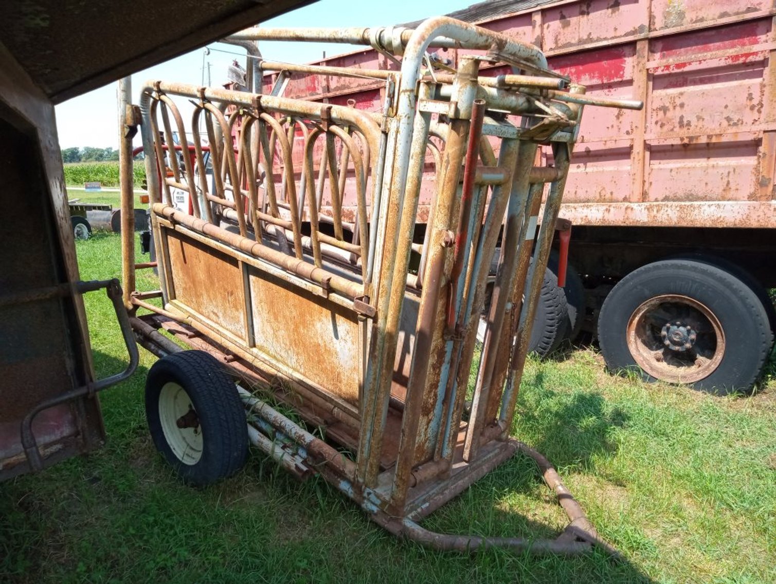 Image for Melvin & Karen Button Online Farm Equipment Auction