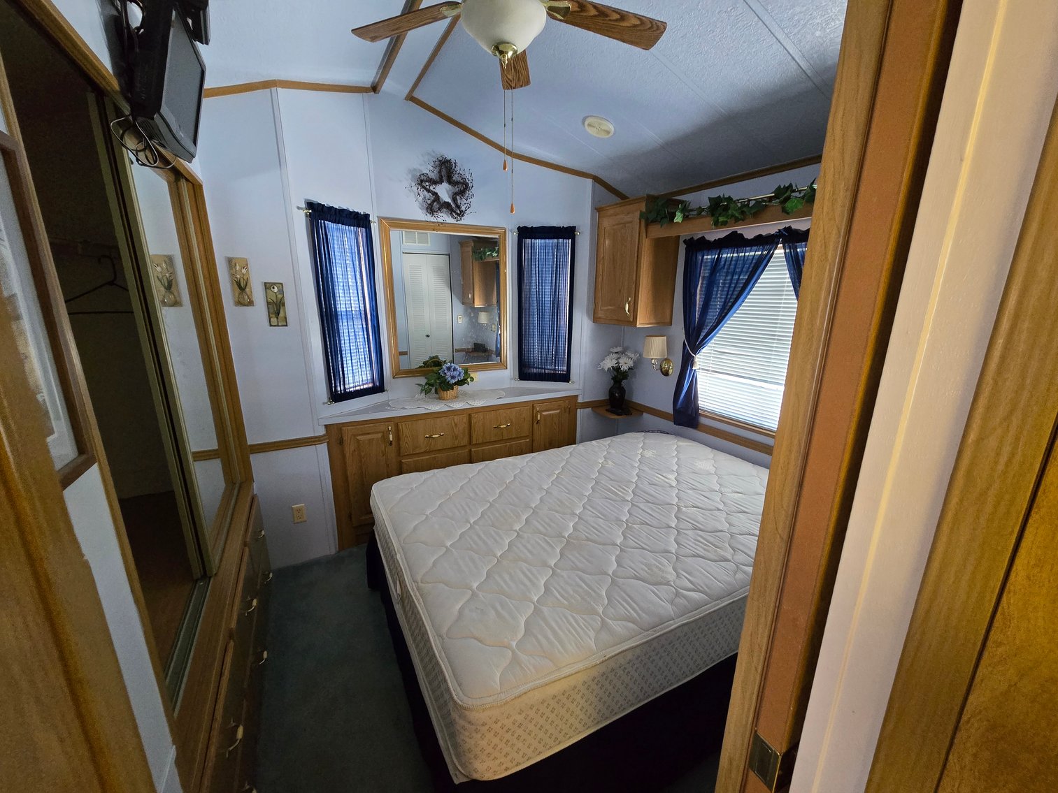 Image for John & Kathy Burge Estate Campsite Auction