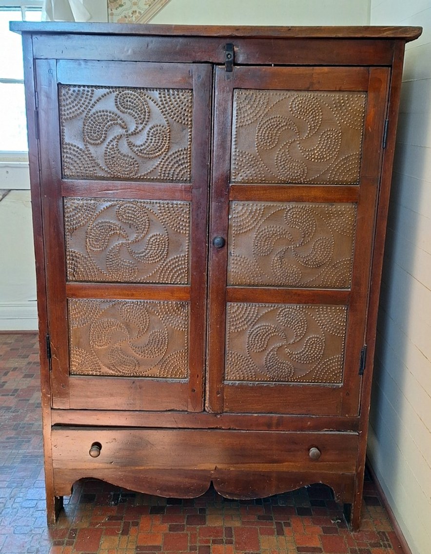 Image for Flo Harcourt Household Online Auction