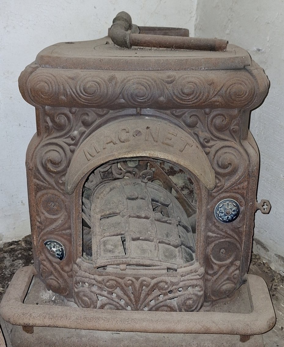 Image for Flo Harcourt Household Online Auction