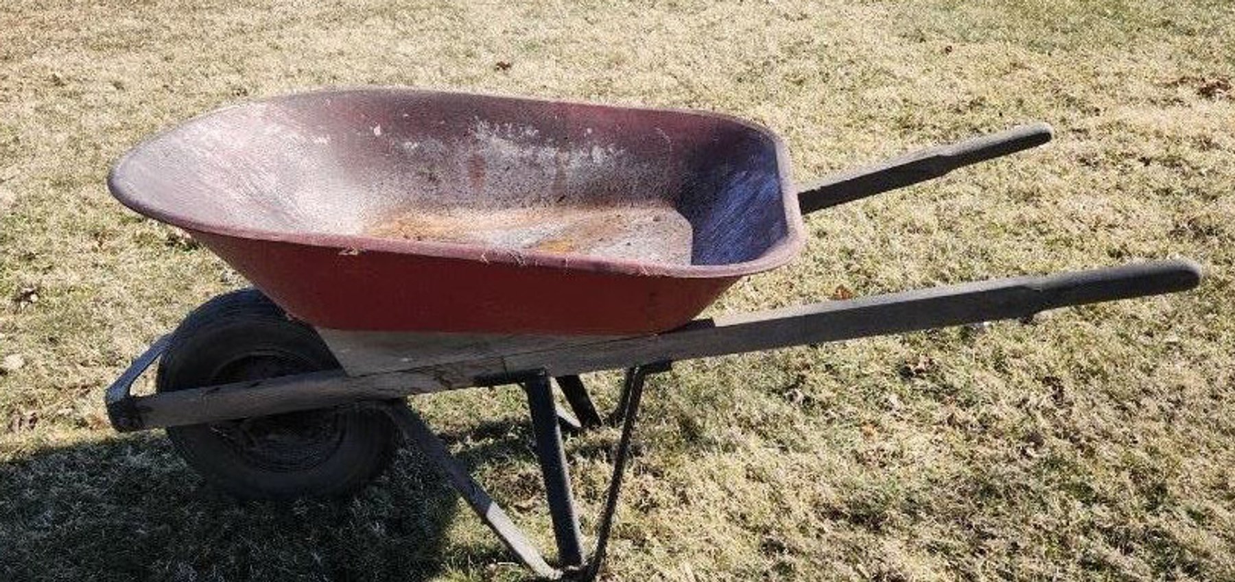 Image for Carolyn Prosser Downsizing Online Auction