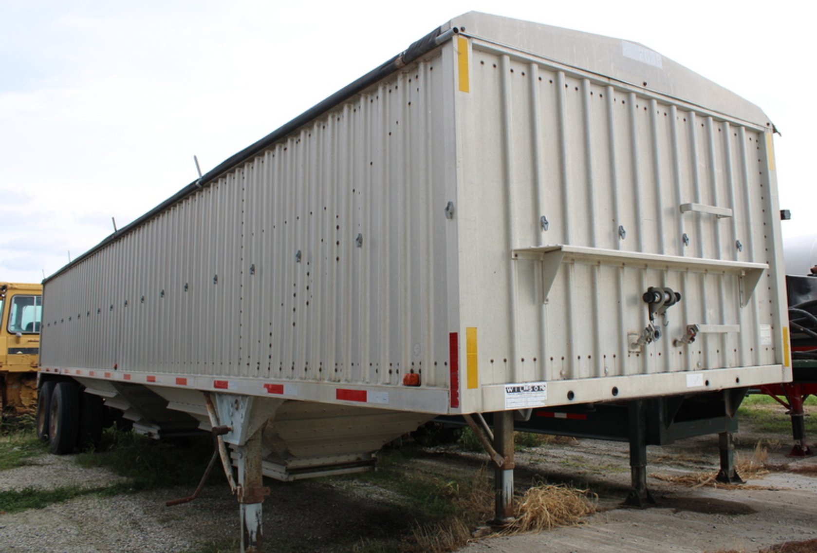 Image for Buschman Farms Equipment Online Auction