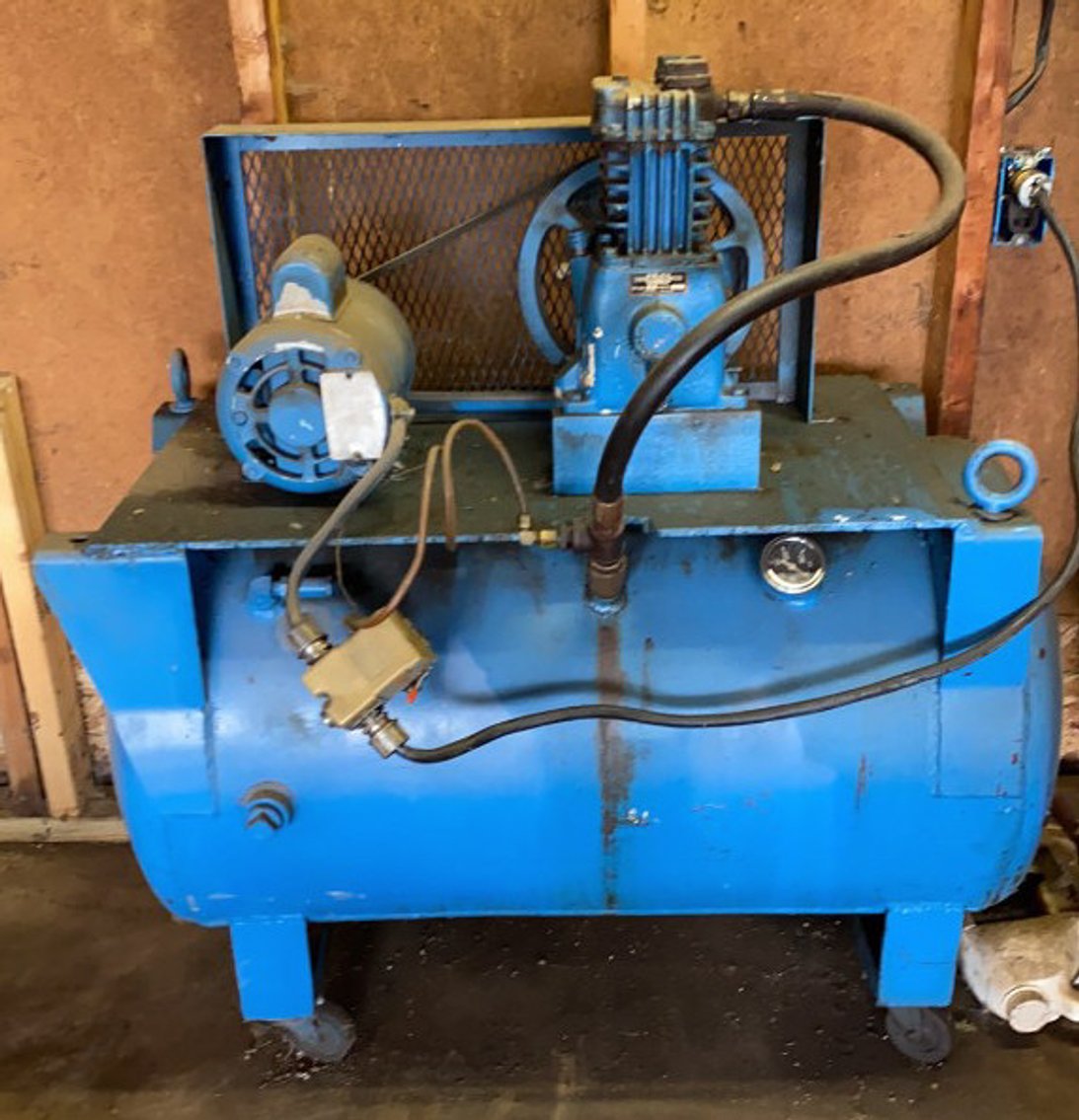 Image for Wellsview Downsizing Online Auction