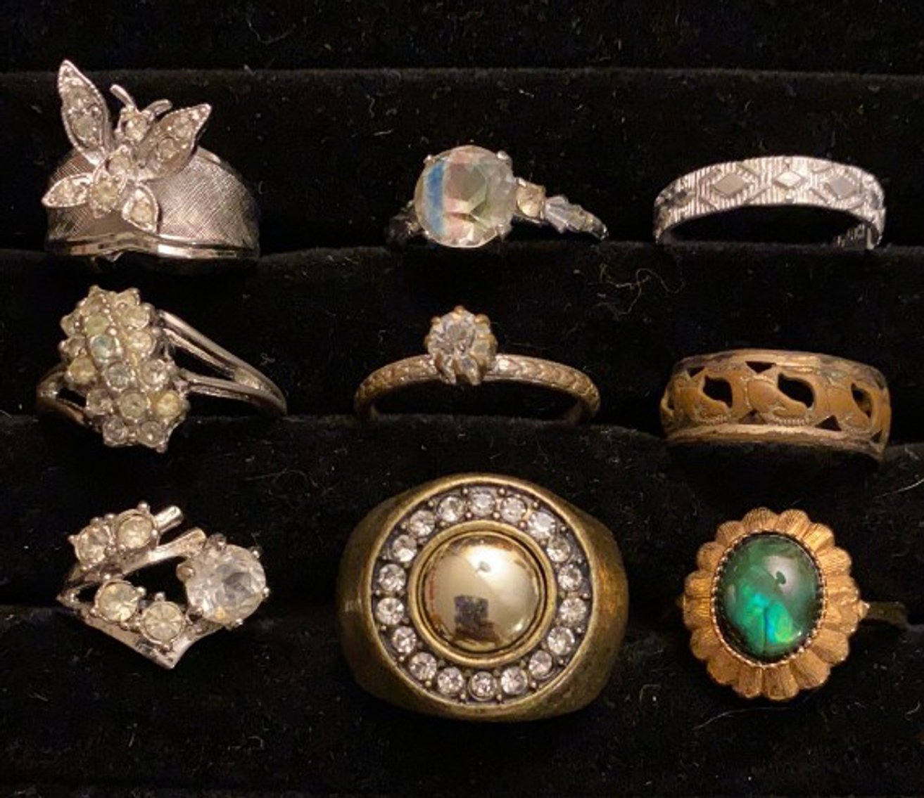 Image for Moore Downsizing & Jewelry Consignment