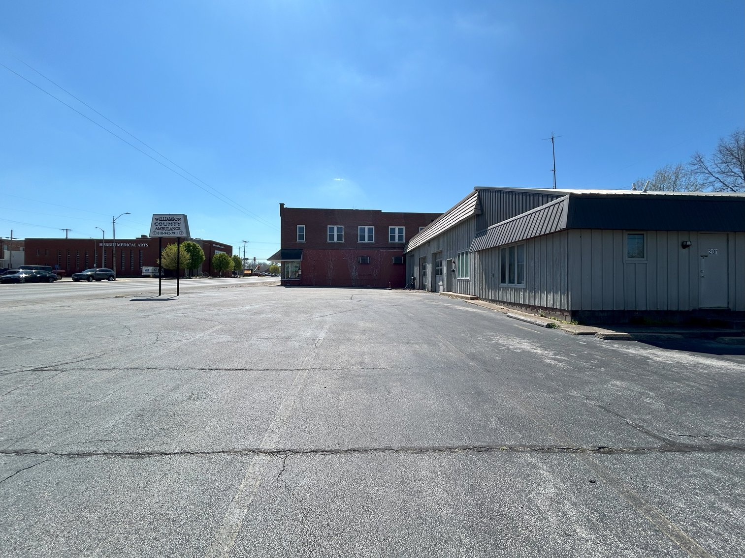 Image for Commercial Building Zoned Downtown