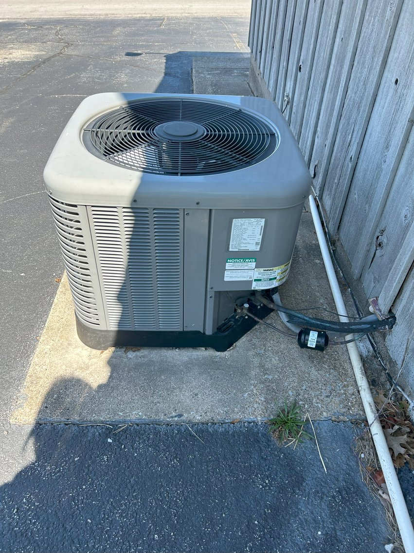 Image for Commercial Building Zoned Downtown