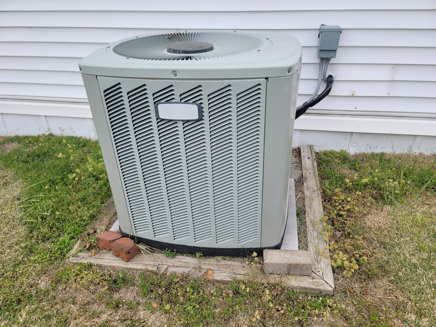 Image for Bid Your Way to Country Living: Rockwood Home Ready for New Owner at Auction