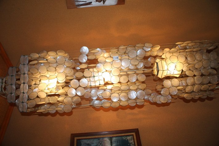 Image for Retro Revival: Vintage Decor & Collectibles Auction