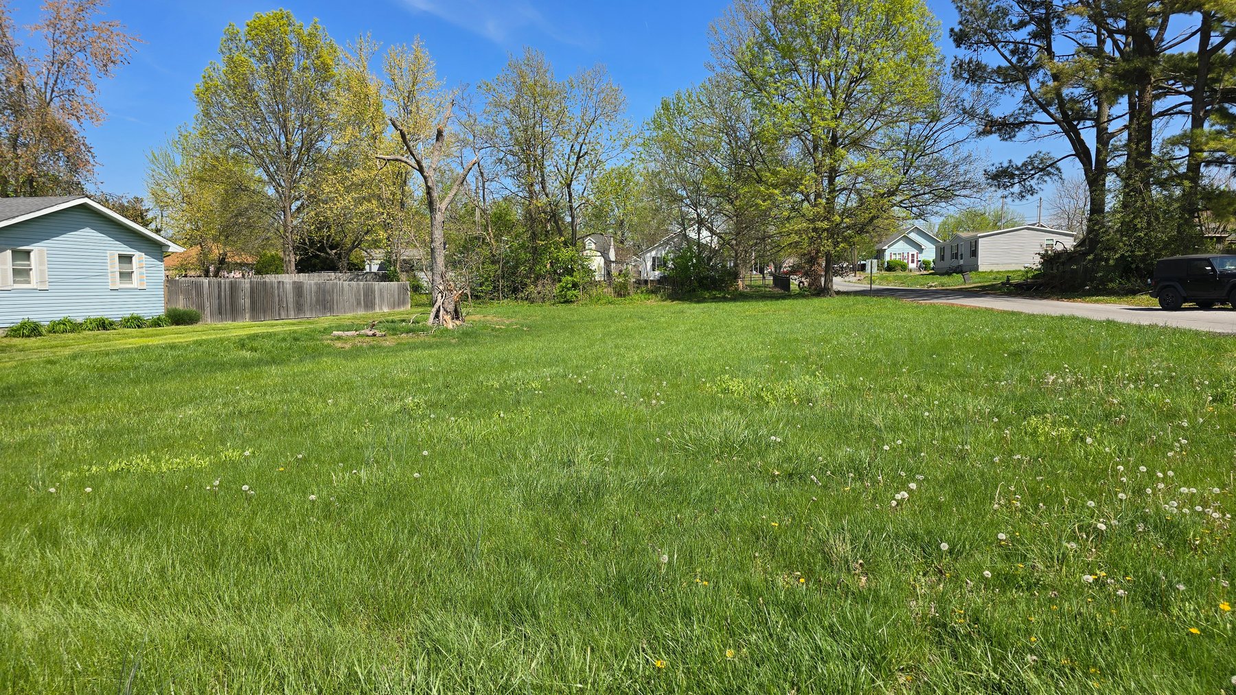 Image for ONLINE AUCTION: Two Johnston City Building Lots - Corner Lot & Residential Parcel