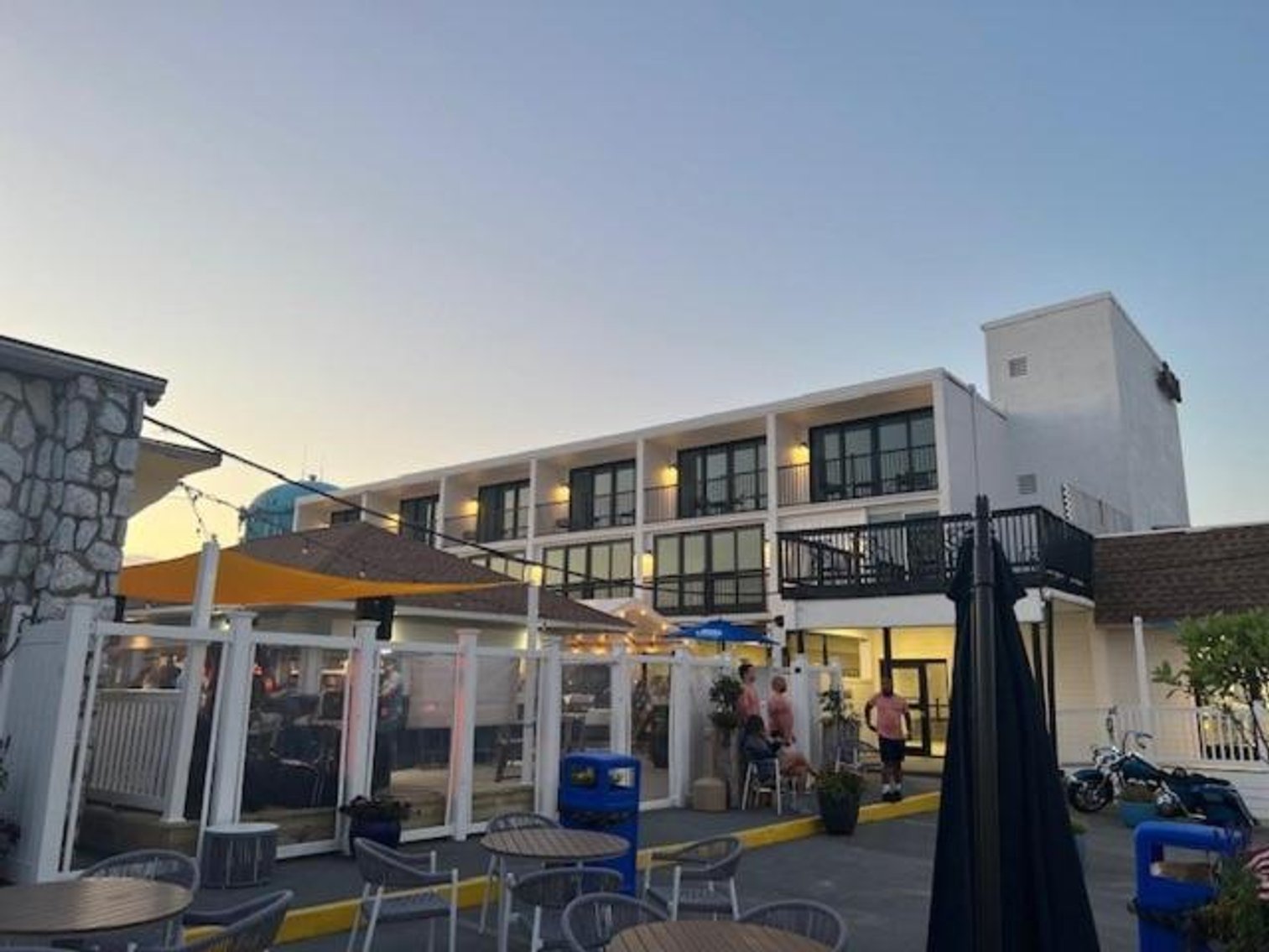 Image for Sea Isle City, NJ Hotel Bar and Lounge Complete Liquidation Auction