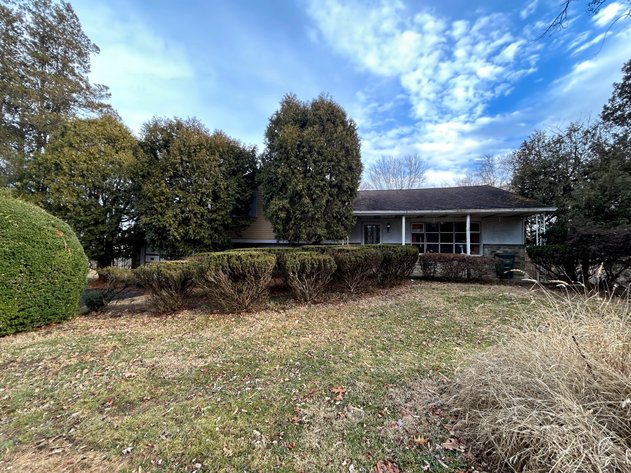 Image for Split-Level Home on 0.55 Acres LIVE PUBLIC REAL ESTATE AUCTION - Southampton, PA