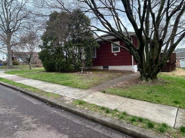 Image for 646 Willow St LIVE Public Real Estate Auction - Pottstown, PA