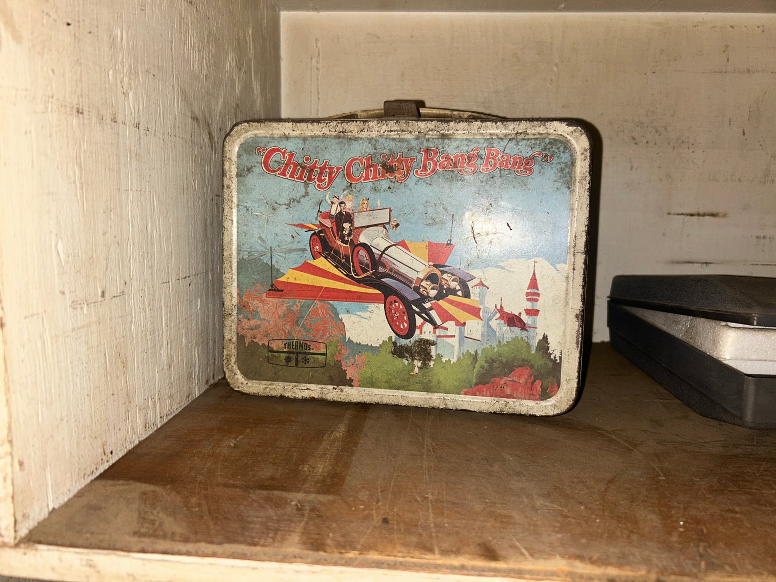 Image for LIVE Estate Auction Tools, Old Bicycle Parts, Furniture, Household Items and More - Pottstown PA