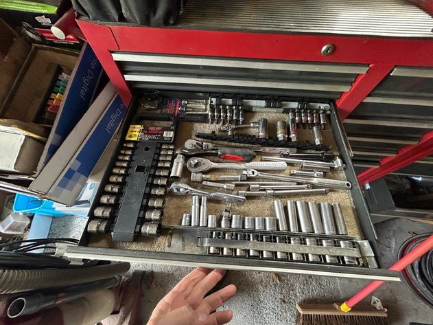 Image for LIVE Estate Auction Tools, Old Bicycle Parts, Furniture, Household Items and More - Pottstown PA