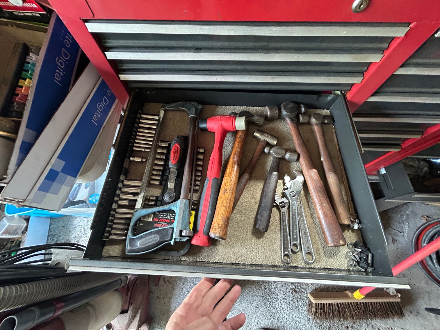 Image for LIVE Estate Auction Tools, Old Bicycle Parts, Furniture, Household Items and More - Pottstown PA