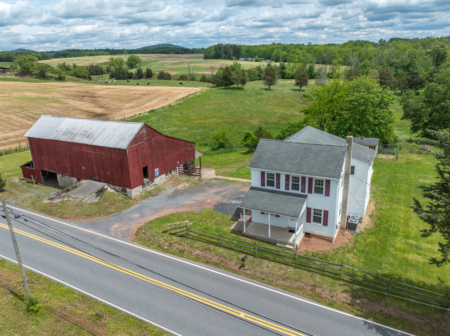 Image for 2507 Limekiln Rd LIVE Farm Real Estate Auction - Douglassville, PA