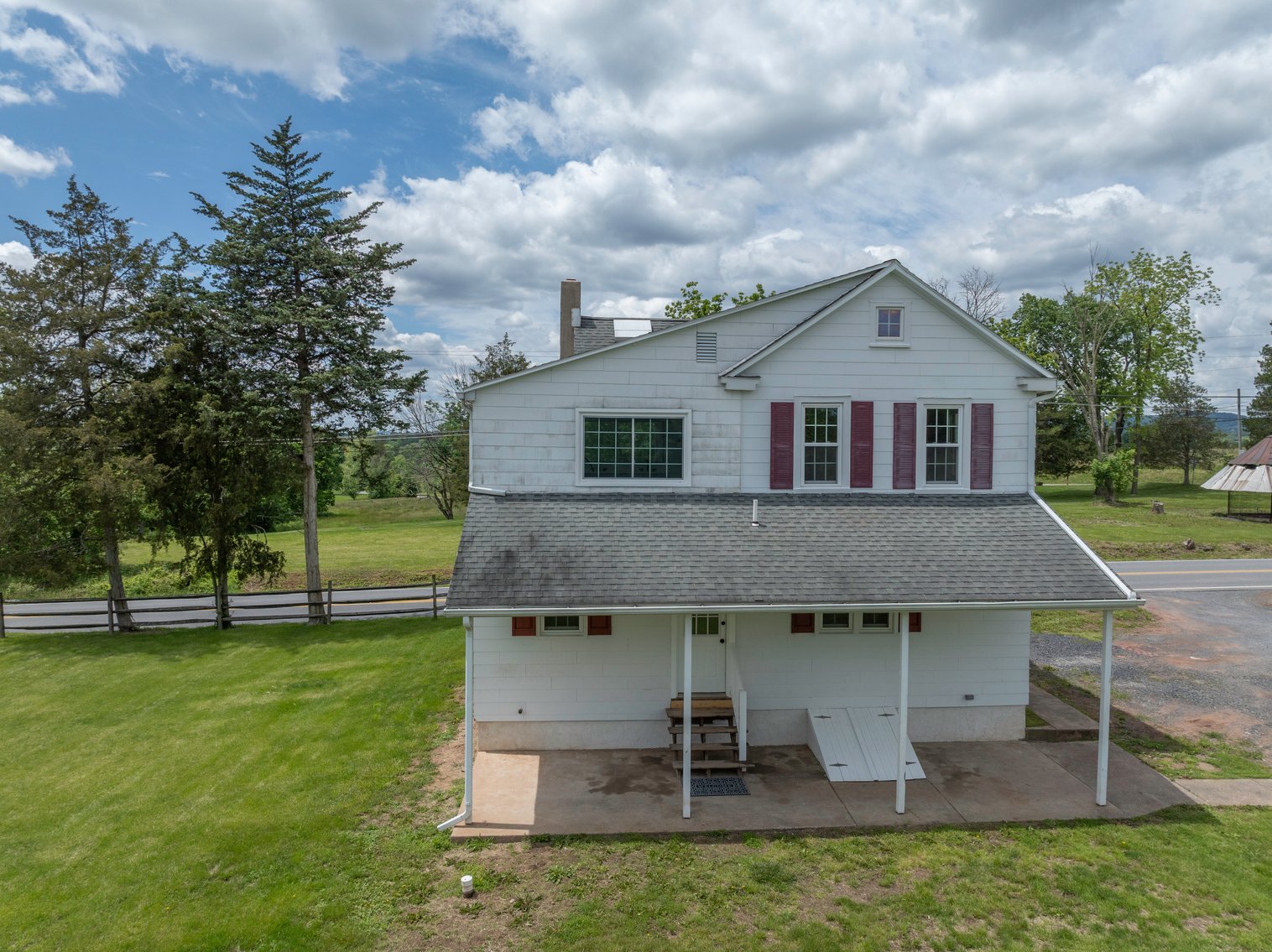 Image for 2507 Limekiln Rd LIVE Farm Real Estate Auction - Douglassville, PA