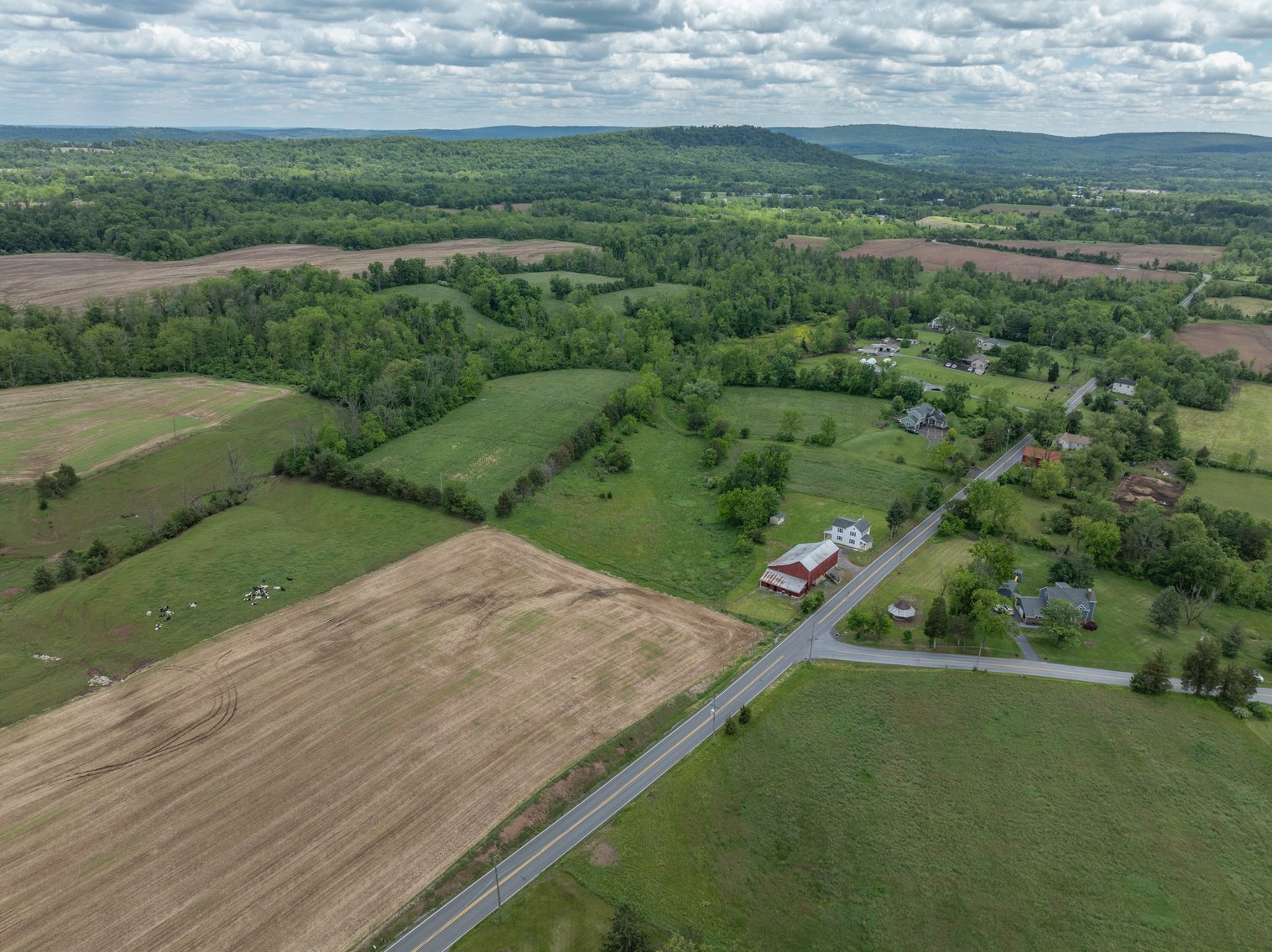 Image for 2507 Limekiln Rd LIVE Farm Real Estate Auction - Douglassville, PA