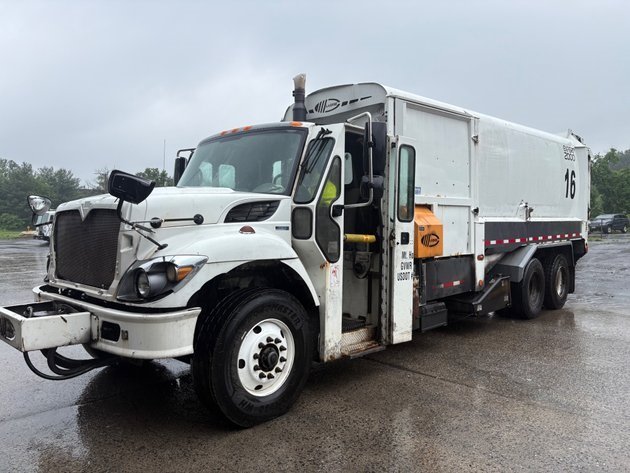 Image for Surplus Refuse Garbage & Utility Truck Auction – Mount Holly, NJ