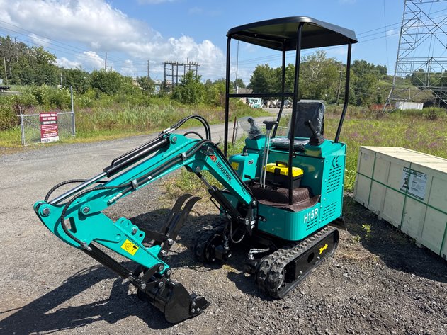 Image for NEW Mini Excavators, Sawmills, Loaders & Sea Container Auction - Bechtelsville, PA
