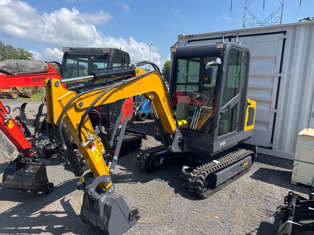 Image for NEW Mini Excavators, Sawmills, Loaders & Sea Container Auction - Bechtelsville, PA