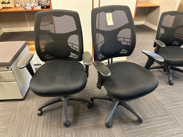 Image for Office Furniture: Cubicles, File Cabinets, Office Chairs Online Auction - Audubon, PA