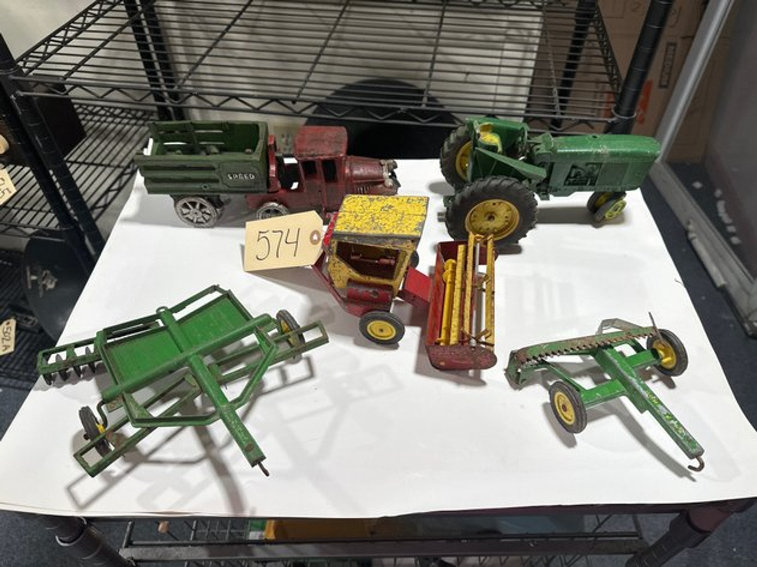 Image for Automobilia, Breweriana, Vintage Radios, Signs, Tins, Record Albums and More Online Auction - Boyertown, PA