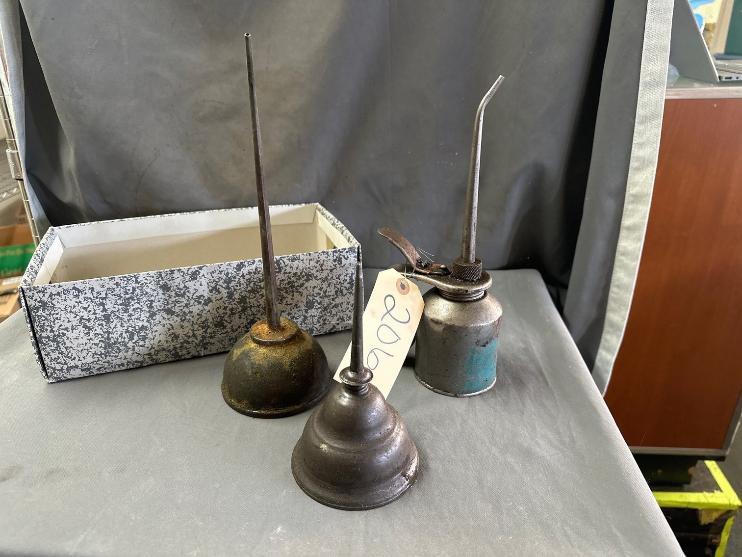 Image for Automobilia, Breweriana, Vintage Radios, Signs, Tins, Record Albums and More Online Auction - Boyertown, PA