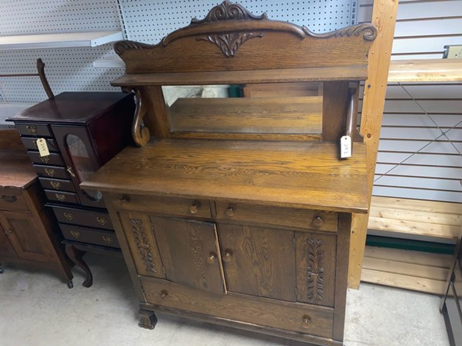 Image for Estate Auction: Housewares, Holiday Items, Tools & Furniture - Boyertown, PA 